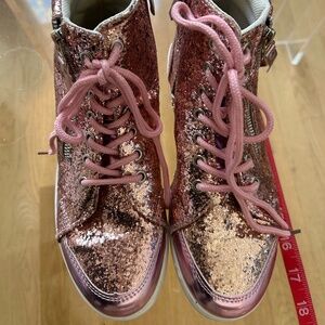 Forever Women's Pink Glitter High Tops with Zipper - Size 7.5